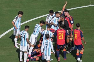 MS fotbal | Zákeřnosti, atentát, urážka fotbalu! Svět pálí do Argentiny - Sport.cz